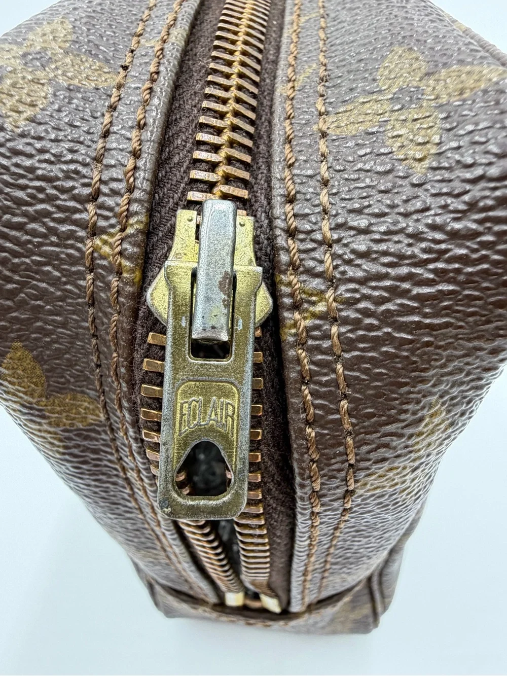 Louis Vuitton Trousse 23 Vintage Toiletry Bag With Dust Bag Great Condition - Picture 10 of 16